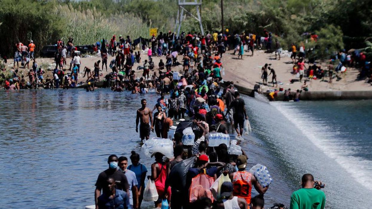 Texas law enforcement takes action over migrant crisis in Del Rio: 'The federal government has failed'