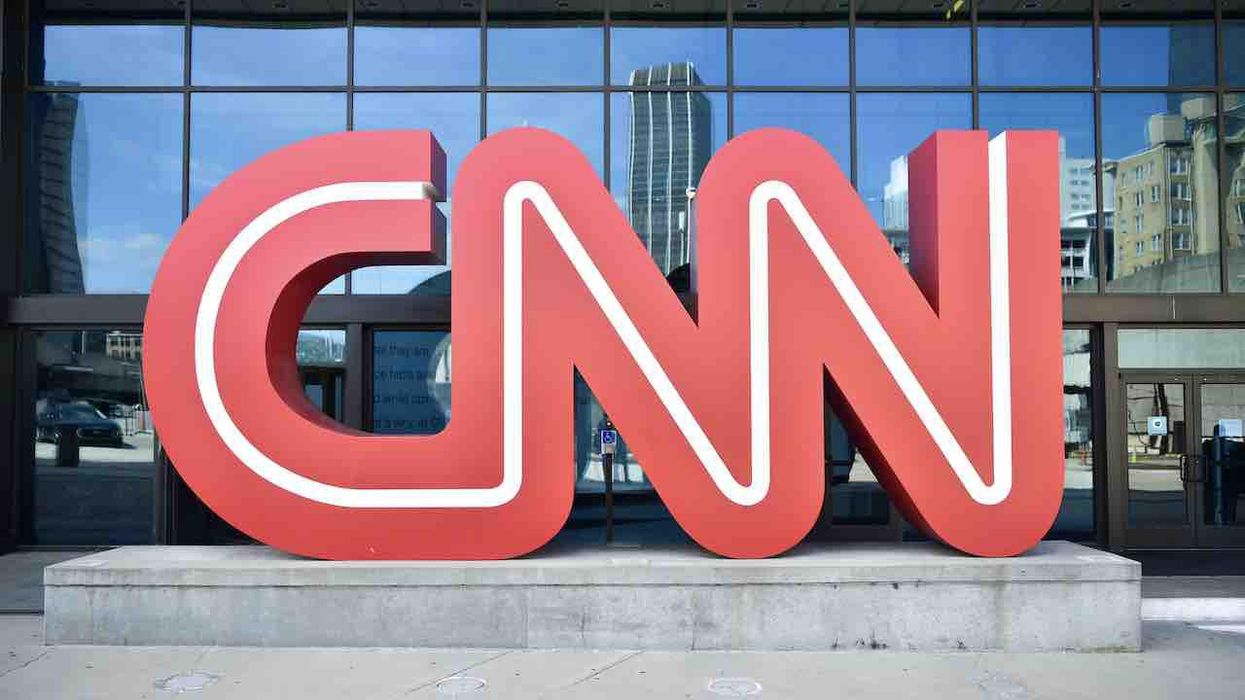 Boat-owning Trump fan shuts down CNN reporter who asks why he cares about the economy