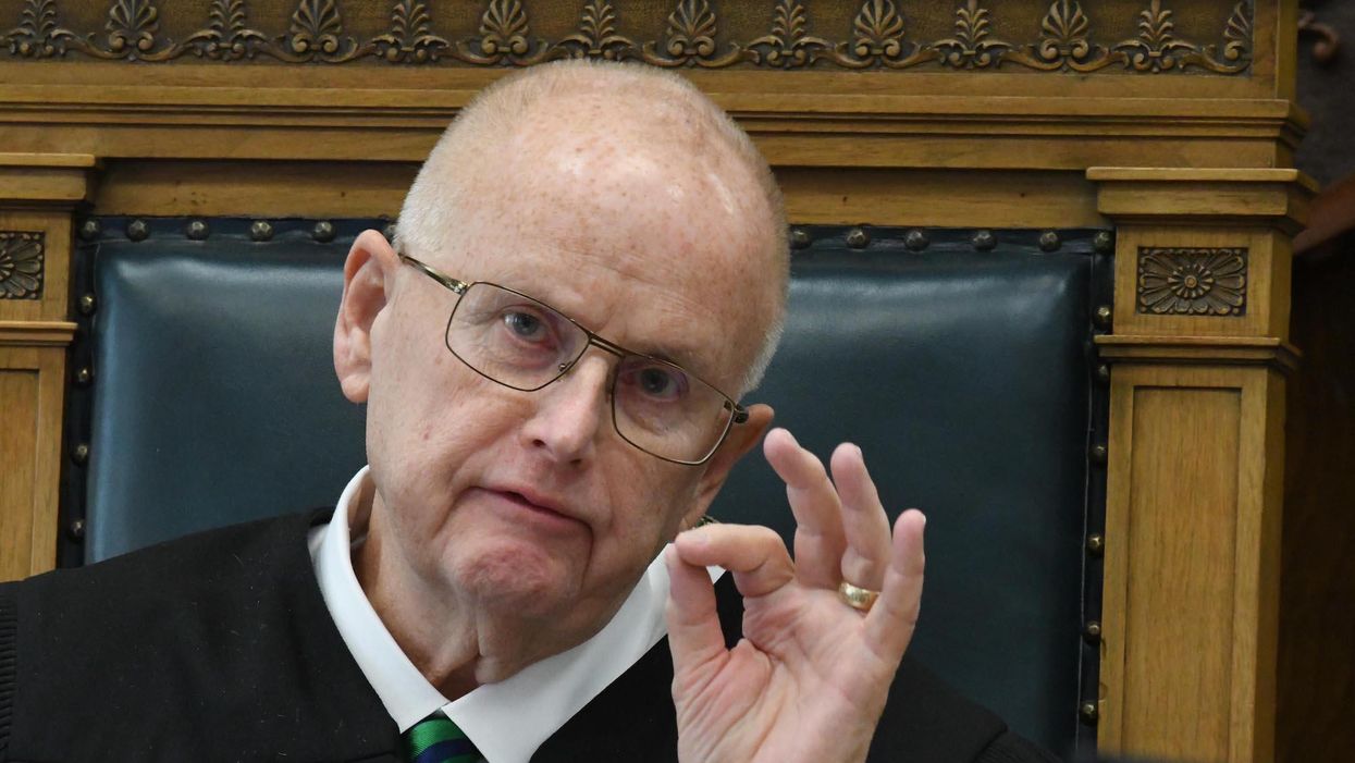 Liberals demand new judge in Rittenhouse case after his phone rings during trial with patriotic ringtone
