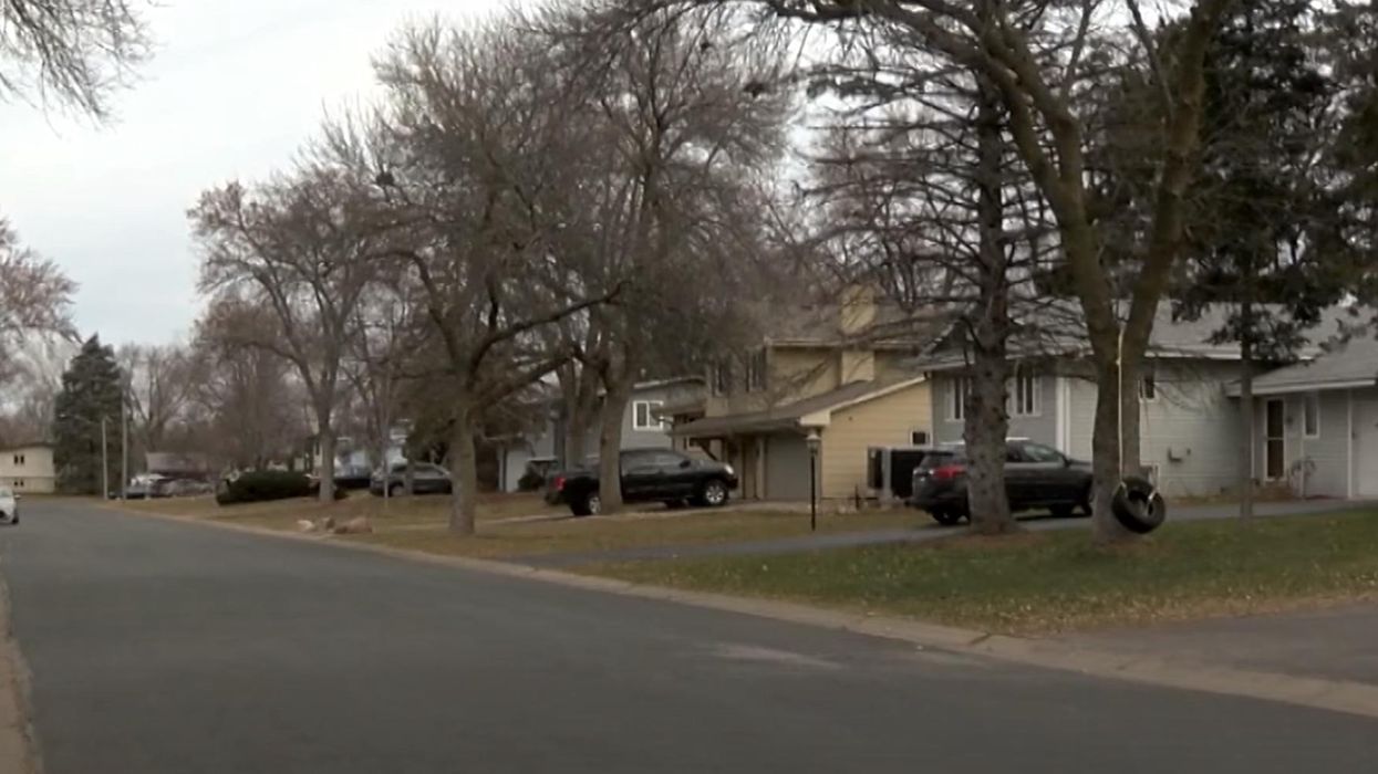 13-year-old accidentally shoots 5-year-old in the head while making video for social media on Thanksgiving, police say