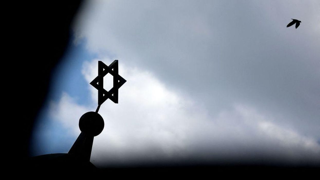 Armed man takes hostages at Texas synagogue, reportedly demands release of convicted terrorist 'Lady Al Qaeda'