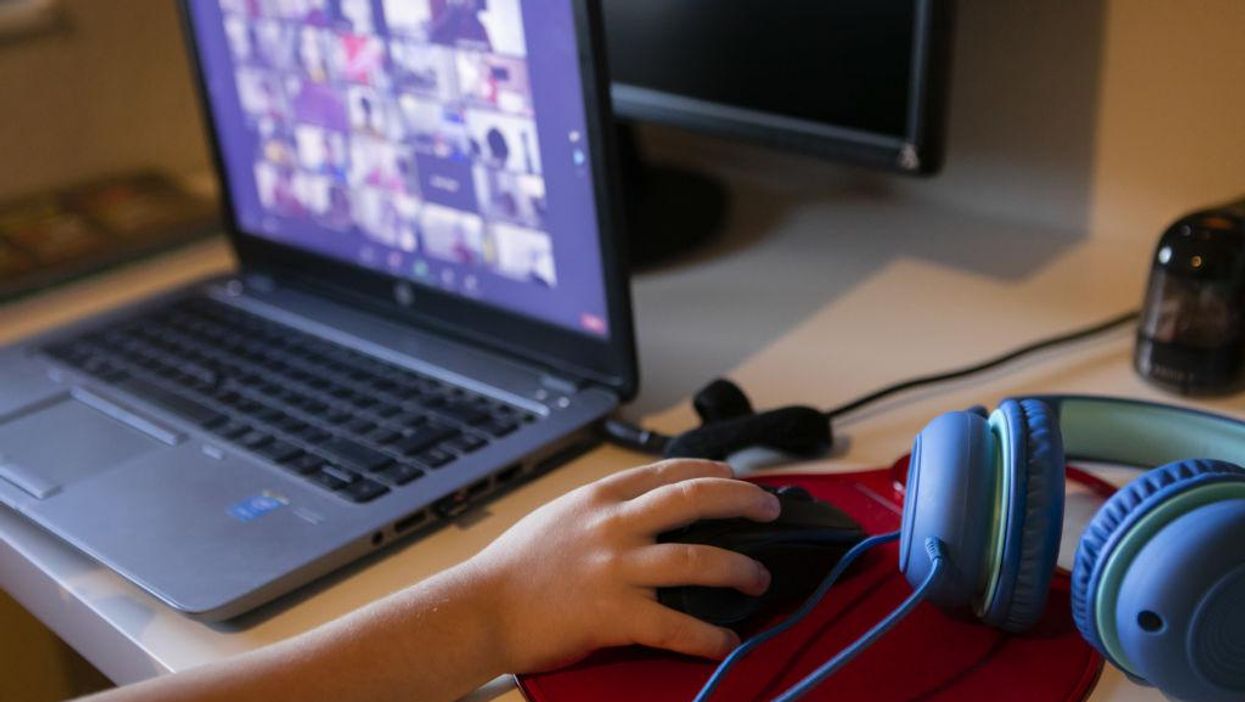 Schools close indefinitely in Flint, Michigan, students moved to virtual learning contrary to CDC guidance