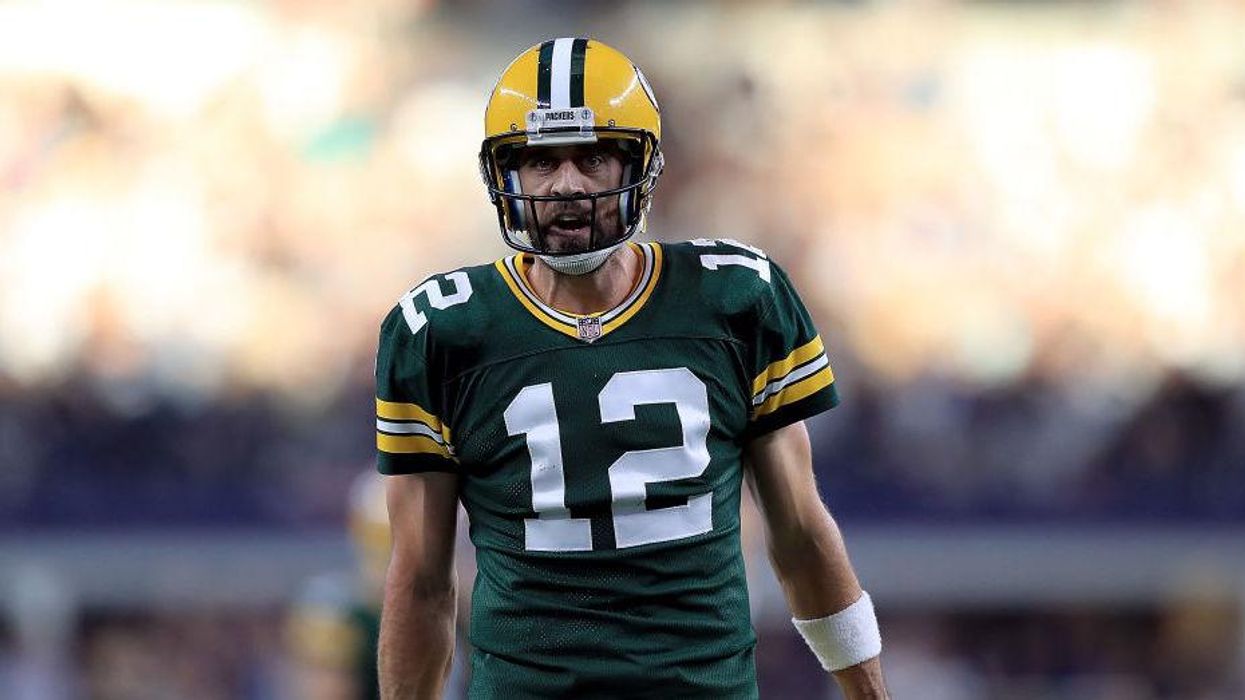 Aaron Rodgers torches Biden over COVID vaccine taunt, blasts social media companies for 'censoring dissenting opinions'