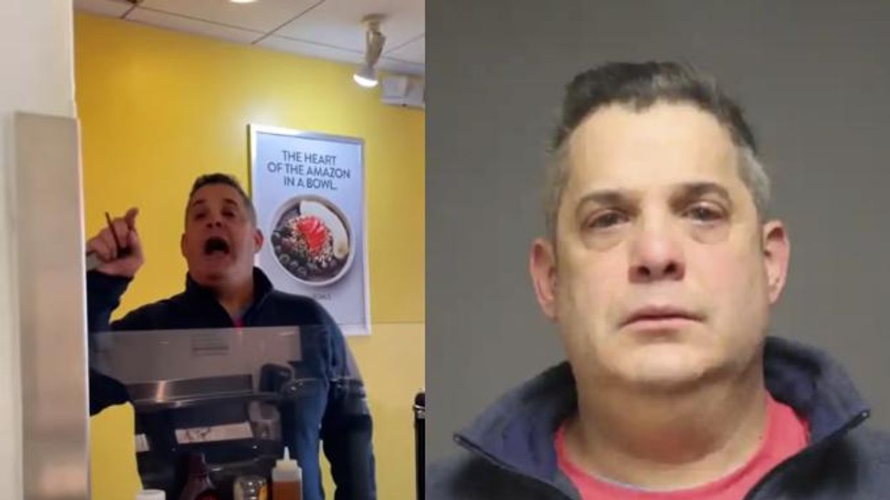 Video: Top-ranked Merrill Lynch wealth manager arrested after throwing drink at teen smoothie shop employees, cops say