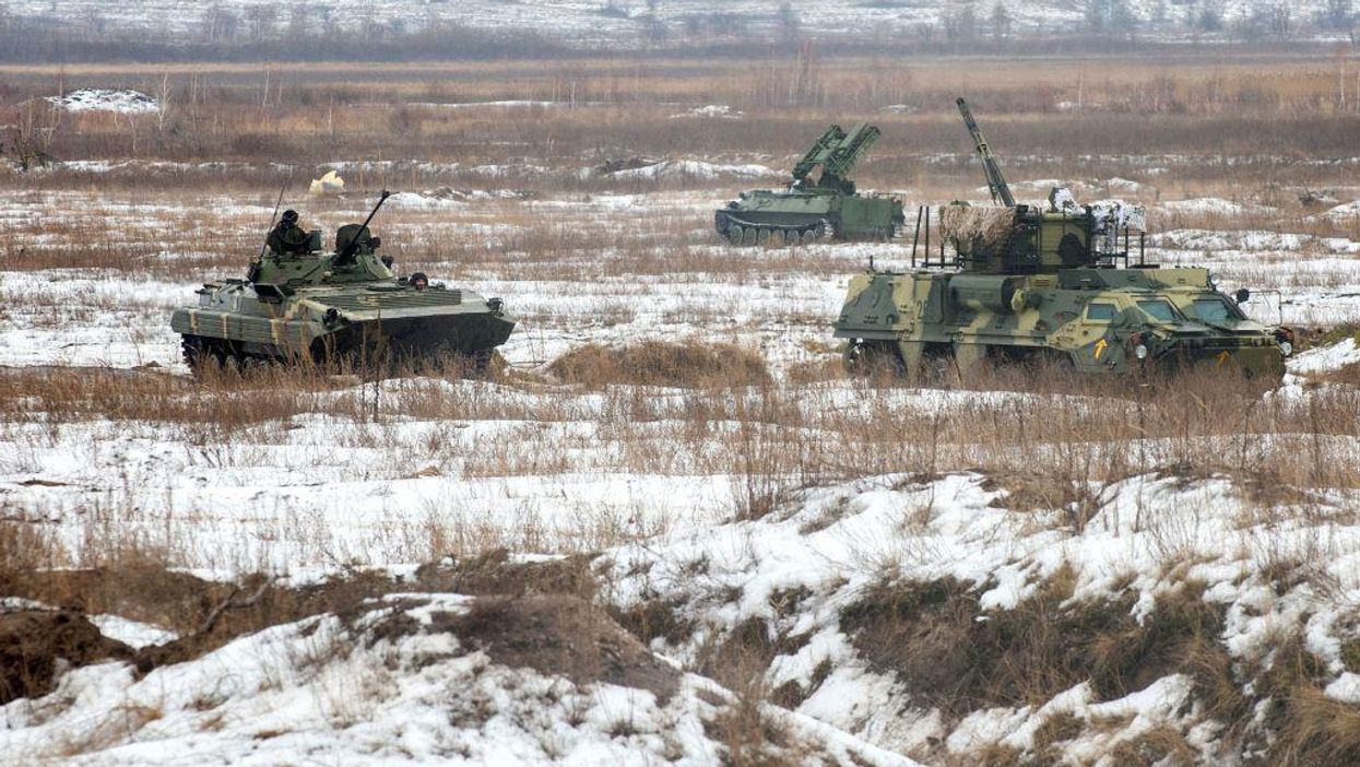 US State Department requires Americans fleeing Ukraine to show proof of vaccination to enter Poland despite Poland not requiring proof of vaccination for travelers