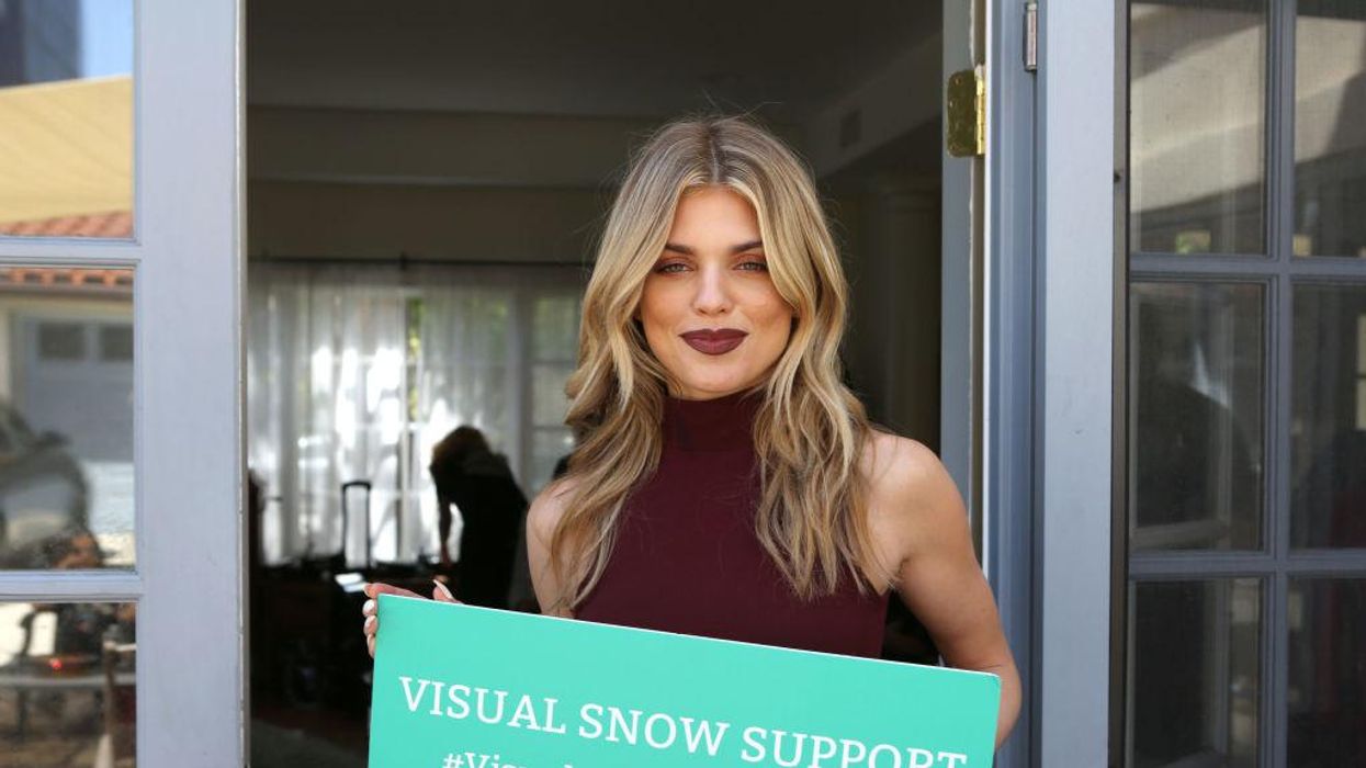 'Dear President Vladimir Putin, I'm so sorry that I was not your mother': As Russia invades Ukraine, actress posts video of bizarre poem