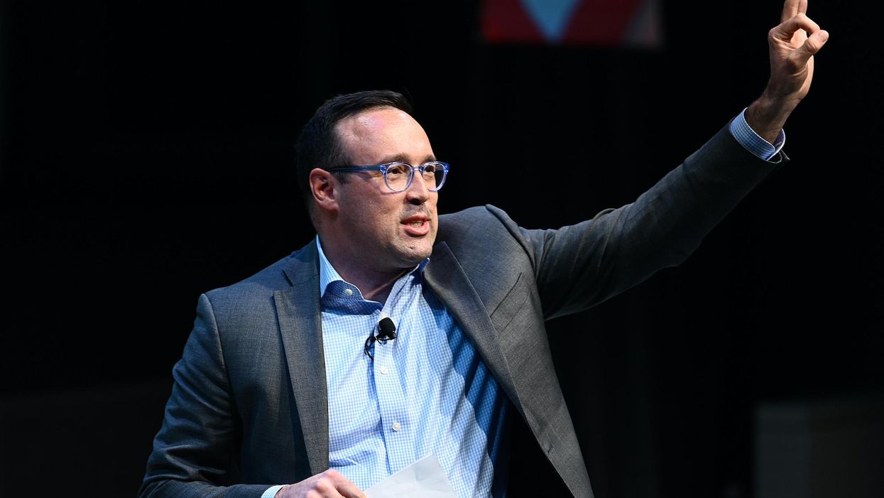 Twitter torches CNN's Chris Cillizza for claiming Republicans have become more right than Democrats have swung to the left