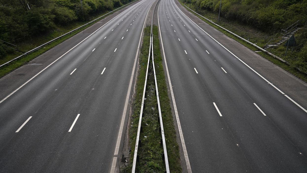 9 college students dead — including coach — in fiery Texas highway wreck