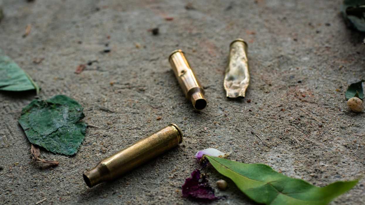 At least 5 people — including children — are shot after argument between 2 groups breaks out at Arizona mall