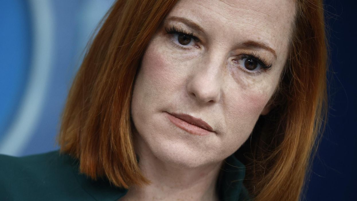 Jen Psaki confirms illegal immigrants are being given smartphones to help ICE track them