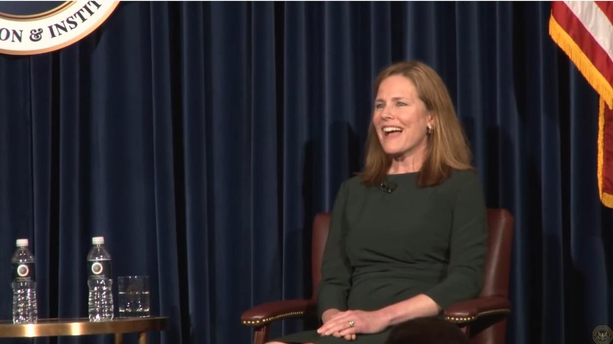 Lefty heckler screams at Justice Amy Coney Barrett — her reaction is PURE GOLD