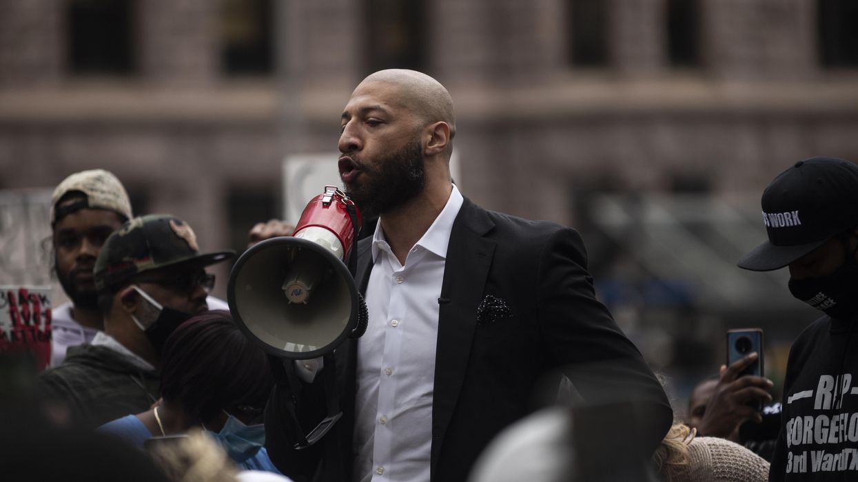 First-time Congressional candidate Royce White DUNKS on Obama's globalist ambitions