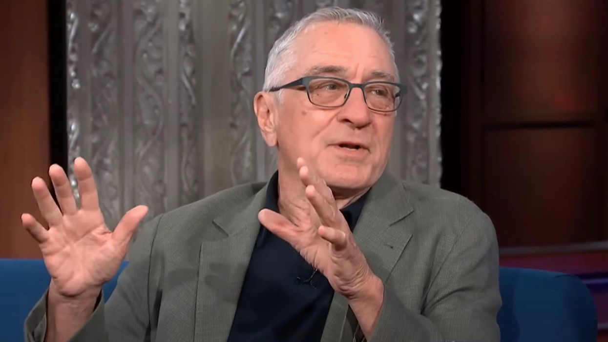 'He's doing the best he can!' Robert De Niro says Biden is doing a good job through 'a tough period'