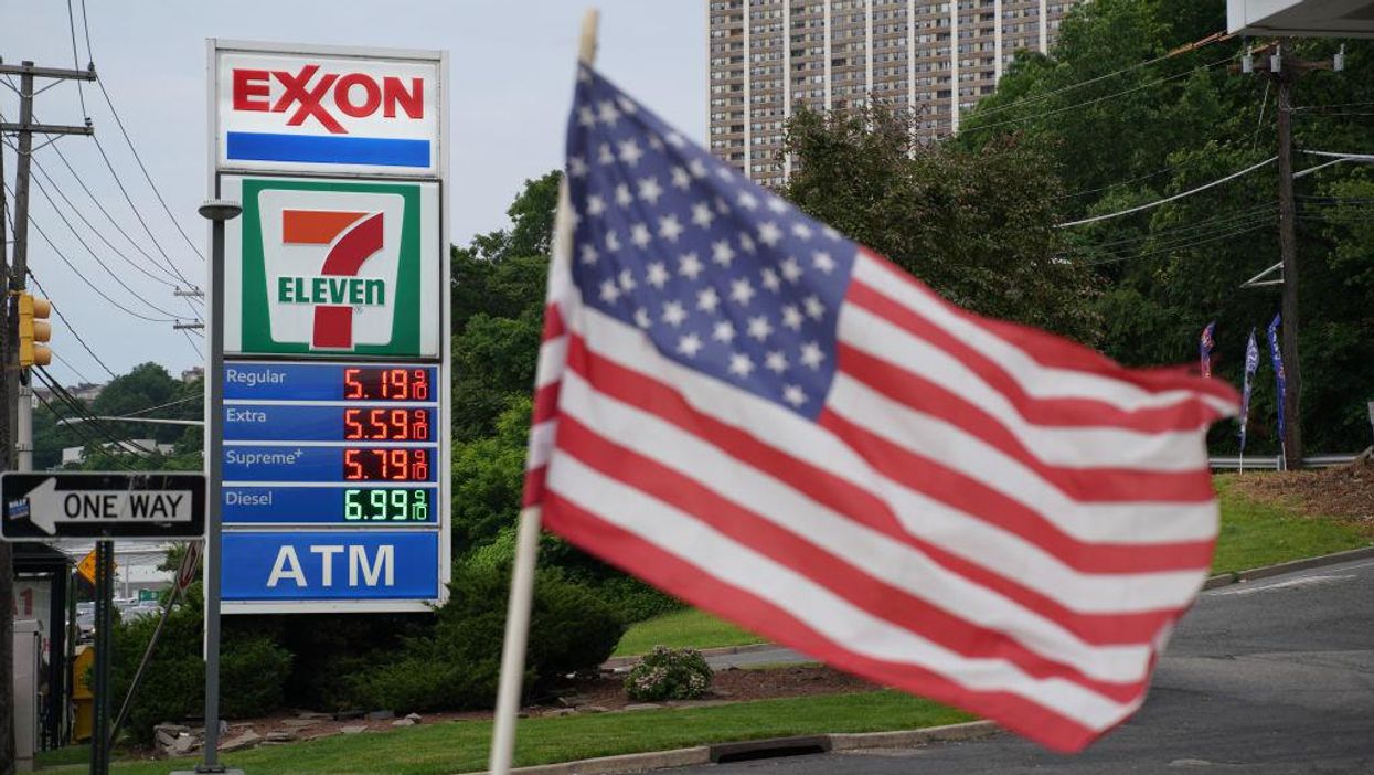 Gas hits record-breaking $5 average nationwide