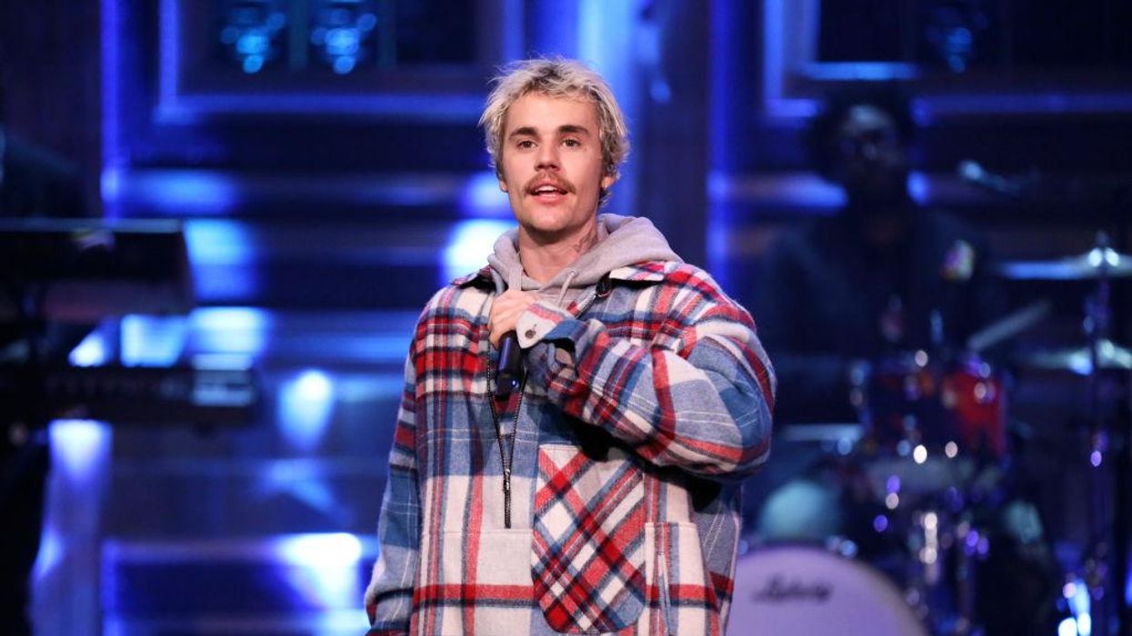 Justin Bieber postponed tour dates after the left side of his face becomes paralyzed