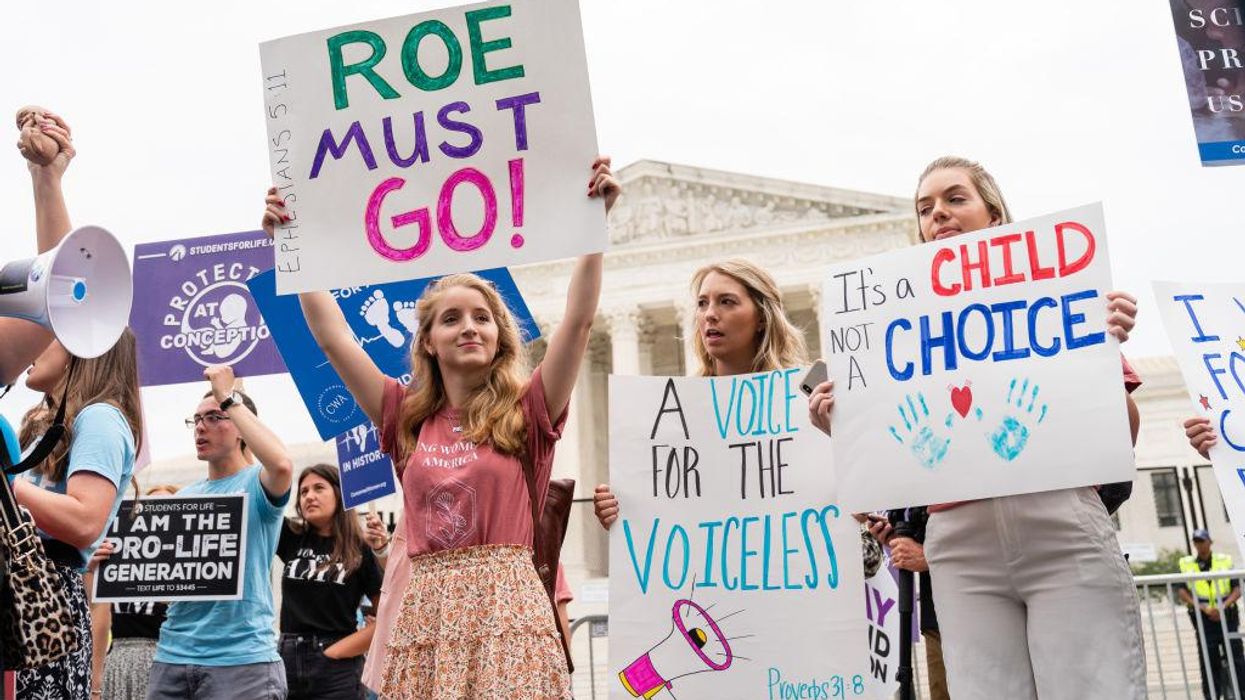 AP issues DIRE warning of pro-lifers wielding 'lawn chairs and a cooler' — ignores pro-choice attacks