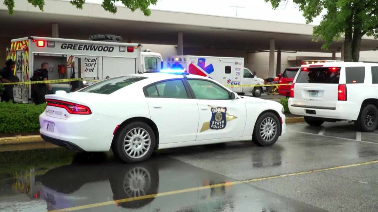 Armed citizen thwarts shooter who opened fire inside crowded mall food court: 'Quick action and heroism'