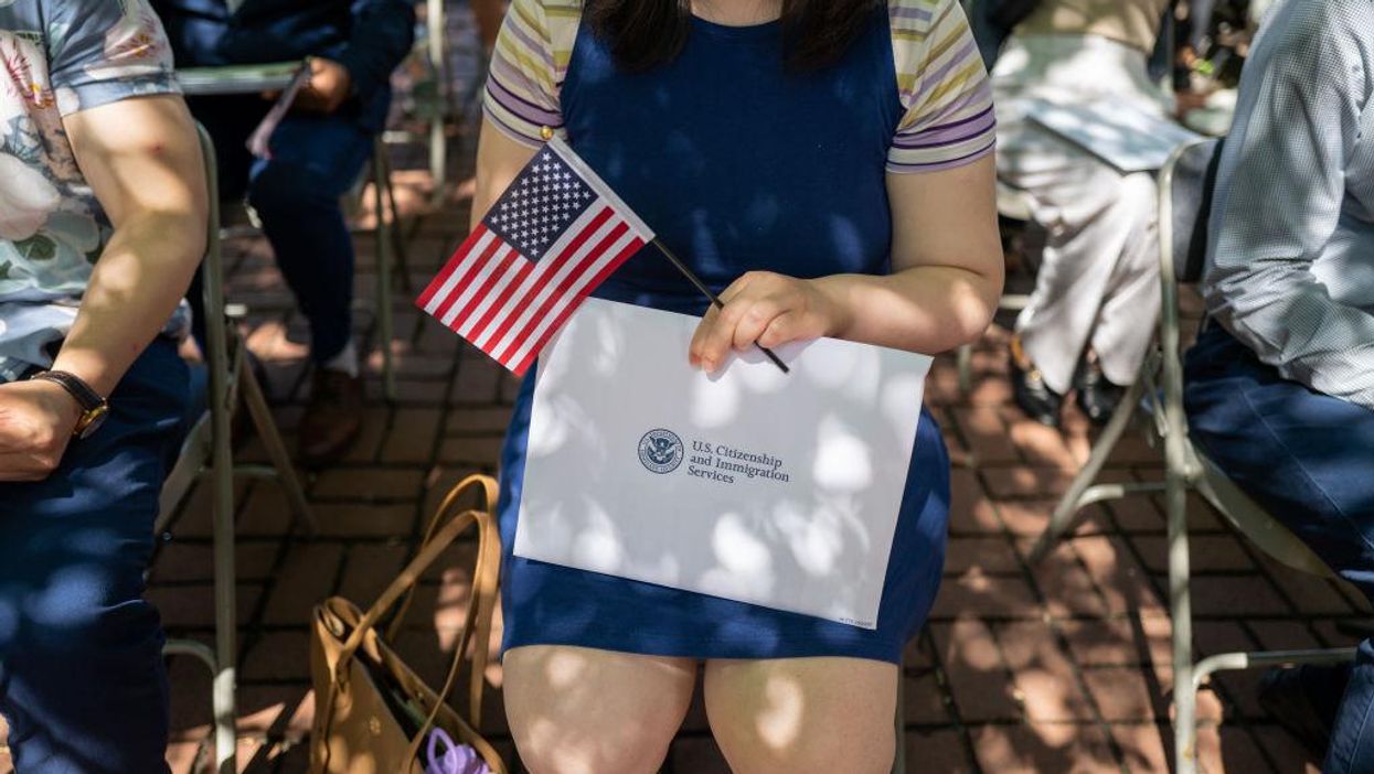 Los Angeles County waives citizenship requirement for government jobs