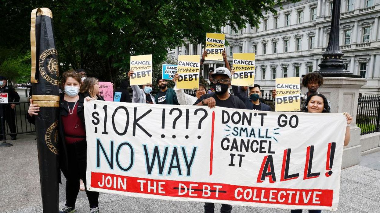 From a $114 billion profit to a $197 billion deficit: The federal gov't might lose big on student loan debt