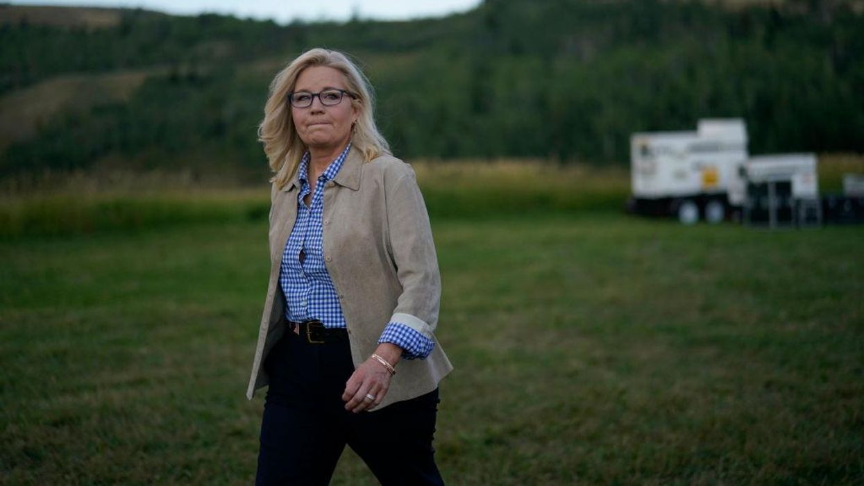After getting WALLOPED in Wyoming, Liz Cheney thinks she could win the White House in 2024