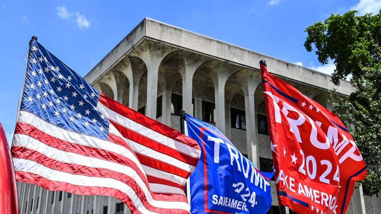 Judge Bruce Reinhart opens door to releasing parts of Trump warrant affidavit, tells DOJ to propose redactions