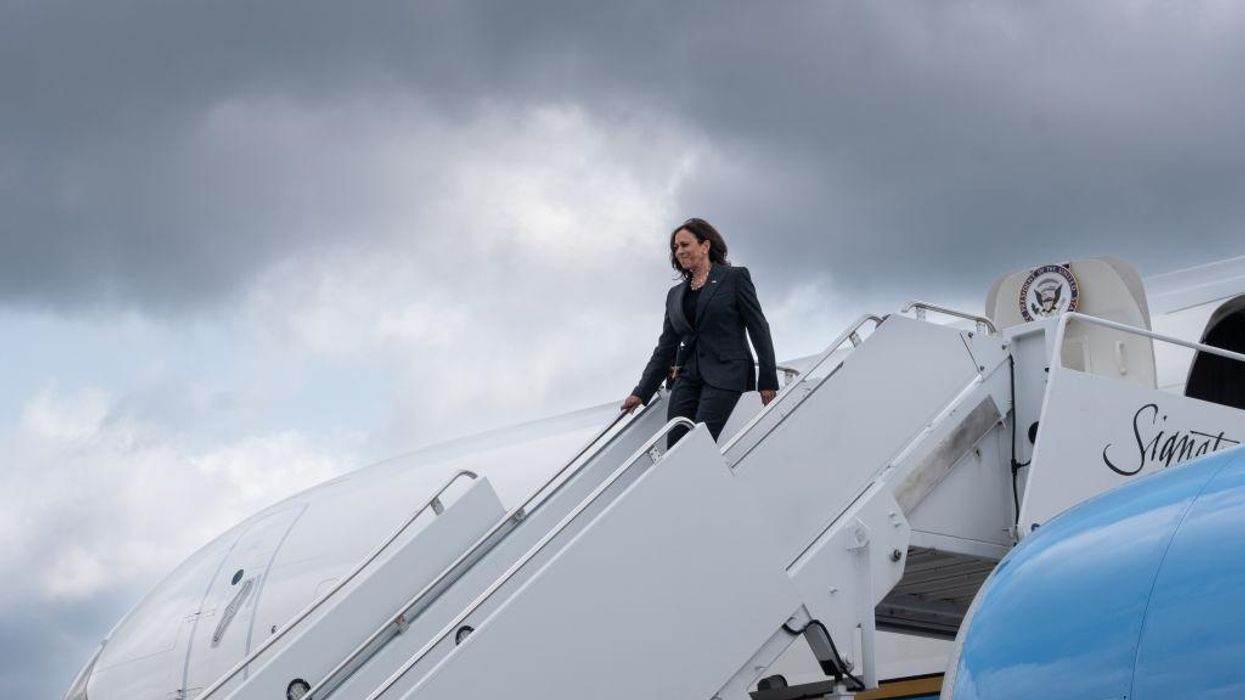 Can you say hypocrisy? VP Kamala Harris hops on gas-guzzling jet, flies to New York, and delivers speech about climate change