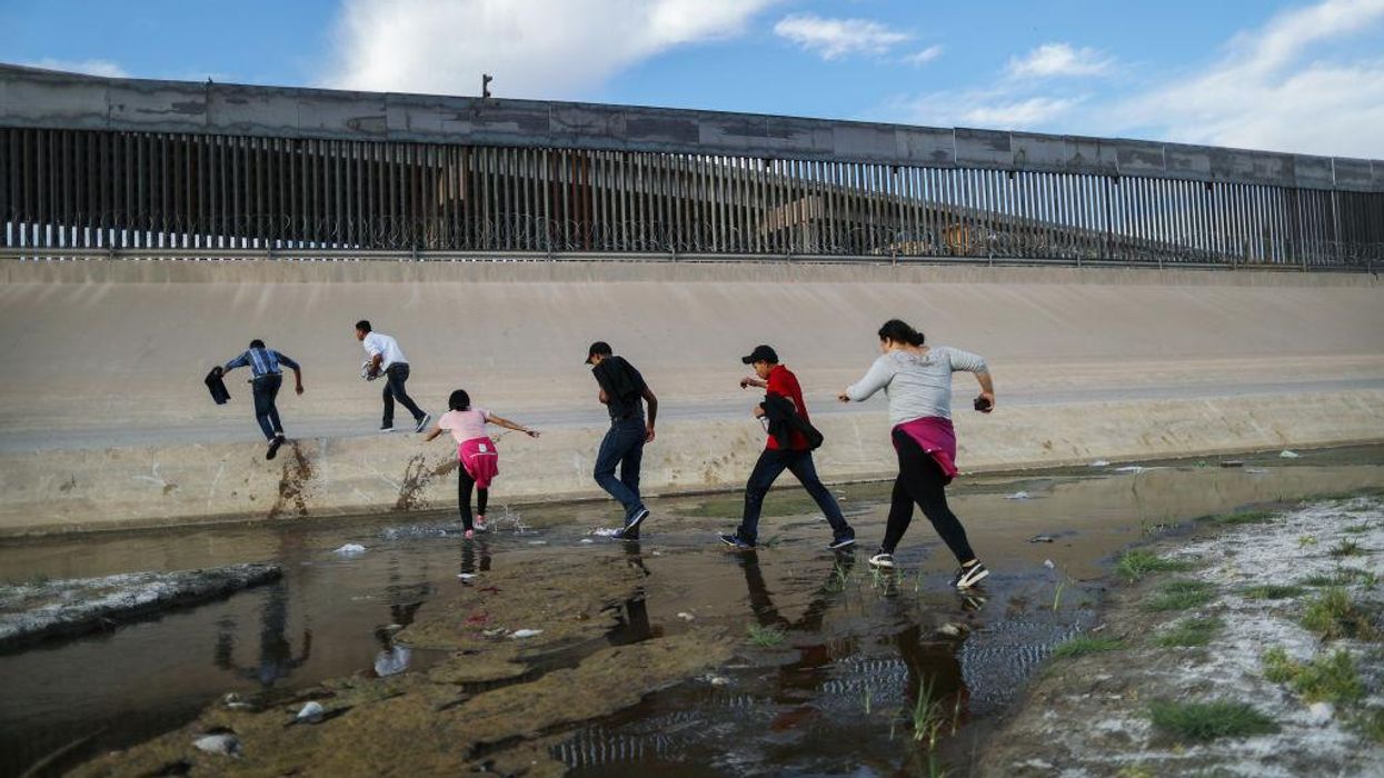 CBP report: record-breaking 2 million annual migrant encounters