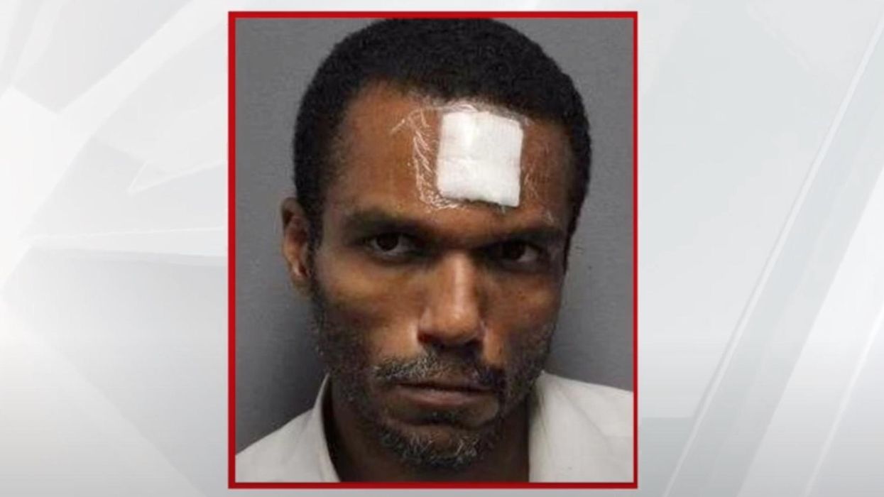 Man allegedly sent his mom to pay for 3 rape victims to be murdered before they could testify, but hitman was an undercover cop
