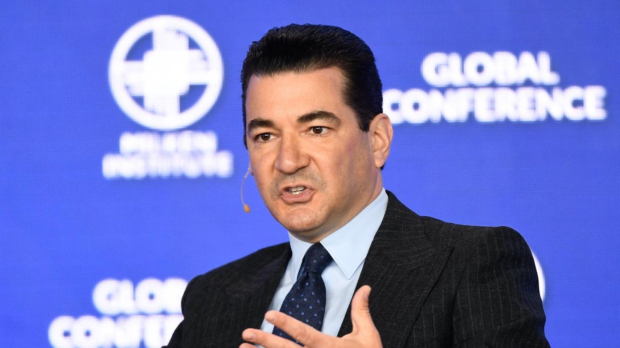 Dr. Scott Gottlieb responds to accusation that he asked Twitter to ban Alex Berenson for dissenting on vaccine efficacy