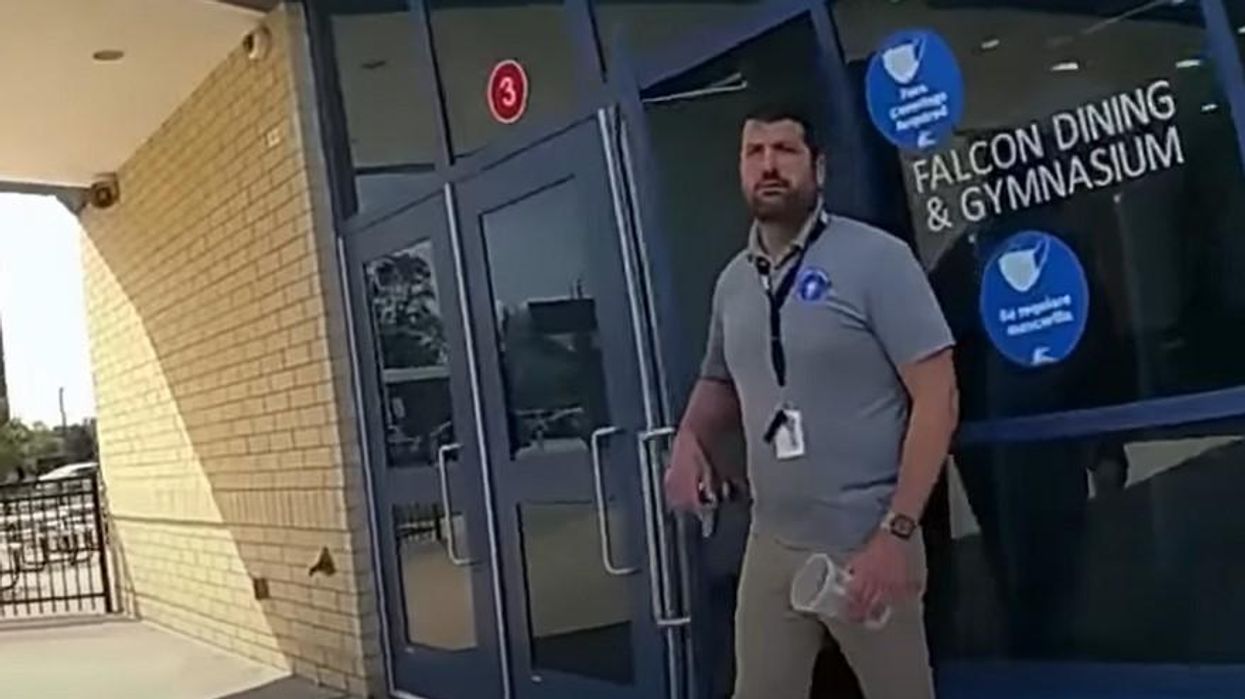 4 masked teenagers carrying guns allegedly allowed into school by administrators because 'unsafe' police were nearby: Report