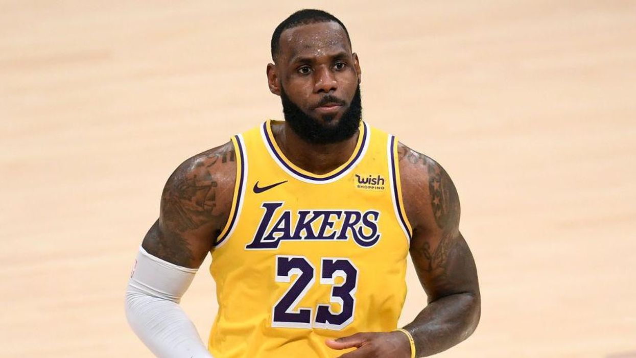 LeBron James stops supporting Dallas Cowboys over pro-national anthem team policy: 'Didn’t think that was appropriate'