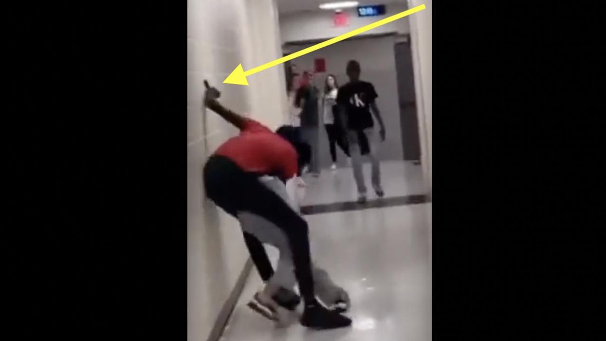 'Drop the knife, bro!' HS student caught on video repeatedly stabbing fellow student in back, hands before school staff break it up
