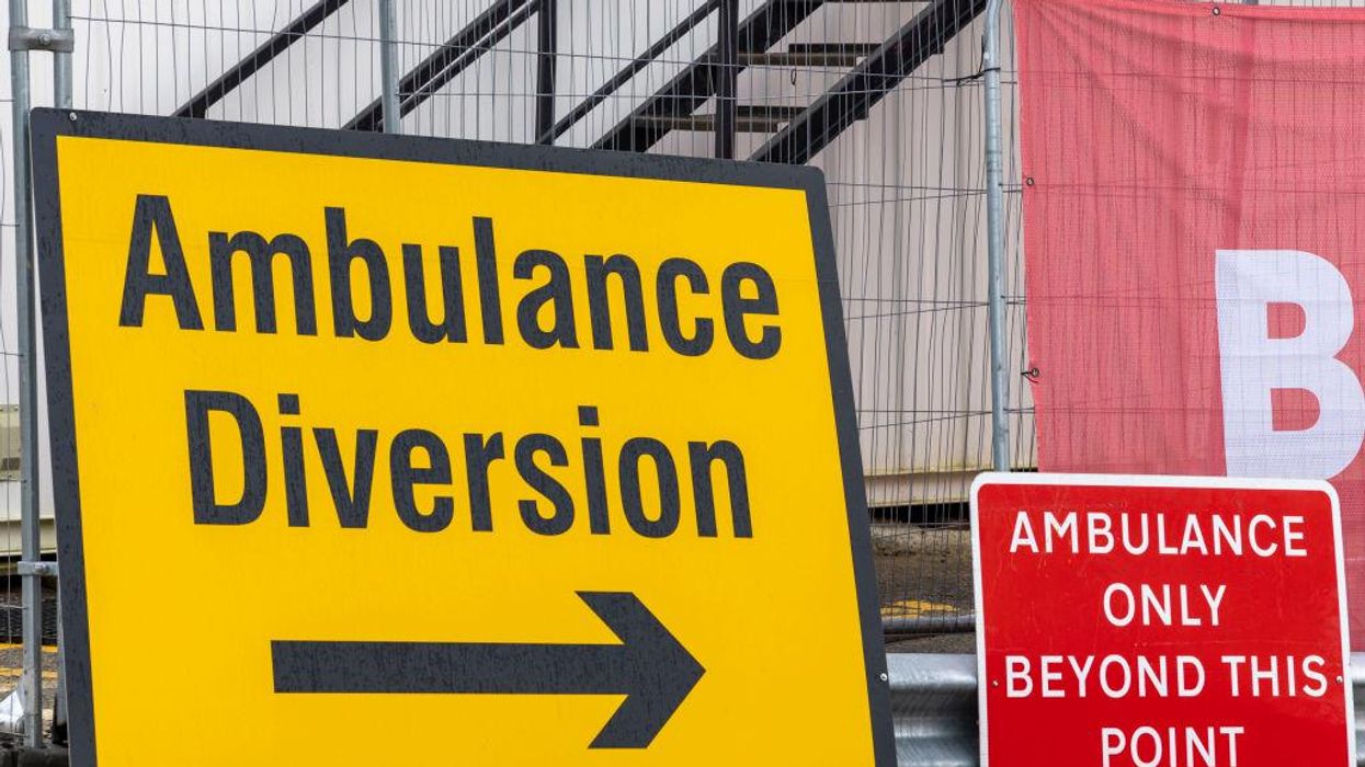 British medical practice accidentally texts all its patients a message telling them they have 'aggressive lung cancer' instead of wishing them 'Merry Christmas'