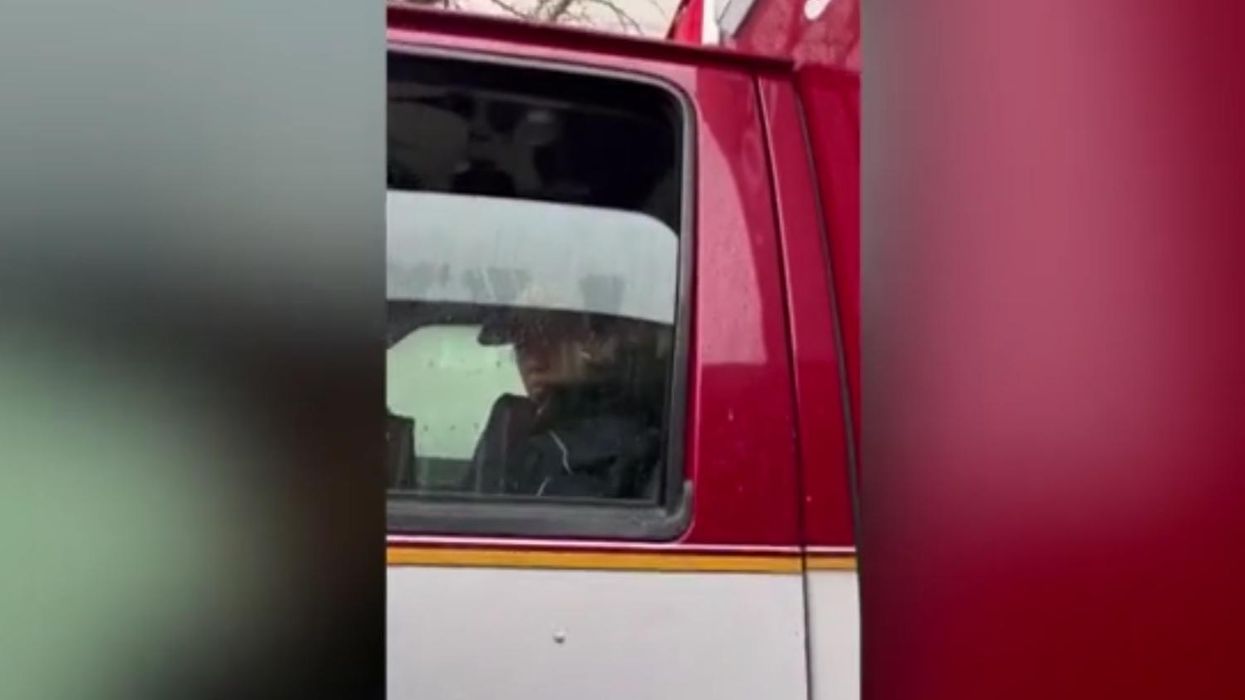 San Francisco bicyclist videotapes herself losing it on EMTs driving an ambulance parked in a bike lane