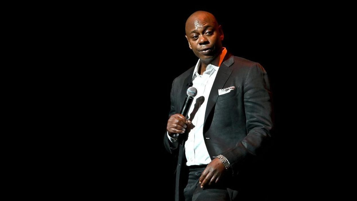Dave Chappelle calls out censorious transsexual activists who claim his jokes cause violence, who yet savagely attack his fans: 'They want to be feared'