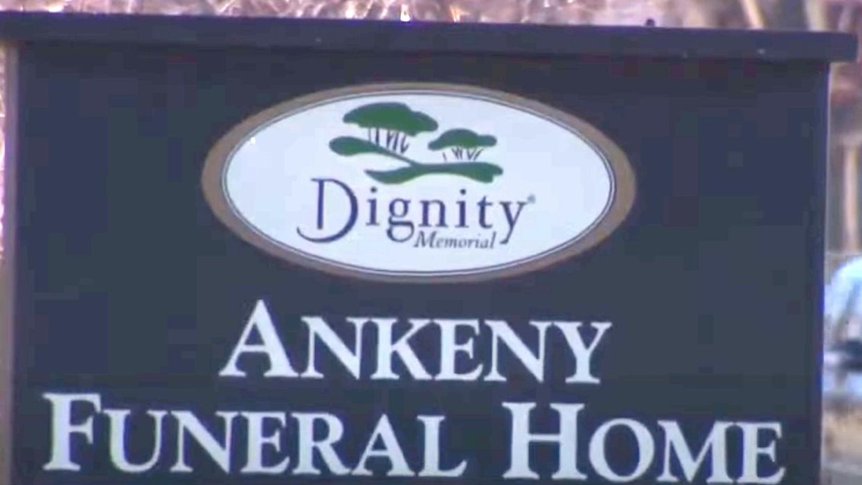 Iowa woman pronounced dead was sent to funeral home where workers found her 'gasping for air' inside cloth bag