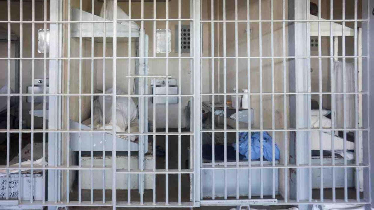 If you've done time in prison, have a 'heart for public service,' and enjoy 'fast-paced' work, a six-figure job with Washington state may await you