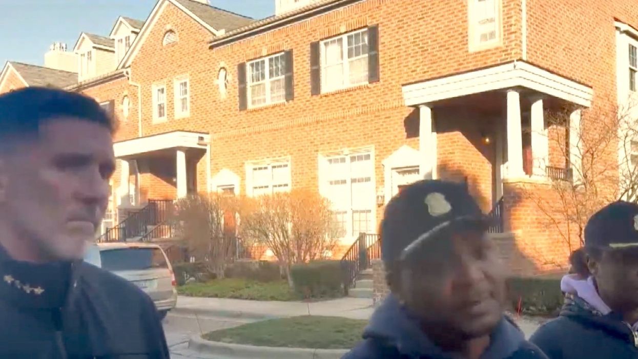 Two Detroit police officers found dead in apparent murder-suicide; infant also found in the home