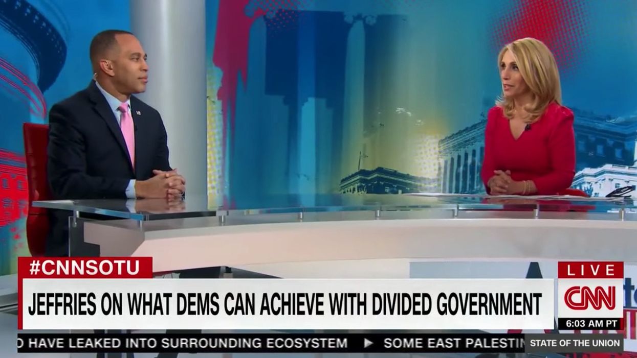 CNN anchor tries to get Dem leader to endorse boycott of Fox News until network offers 'apology'