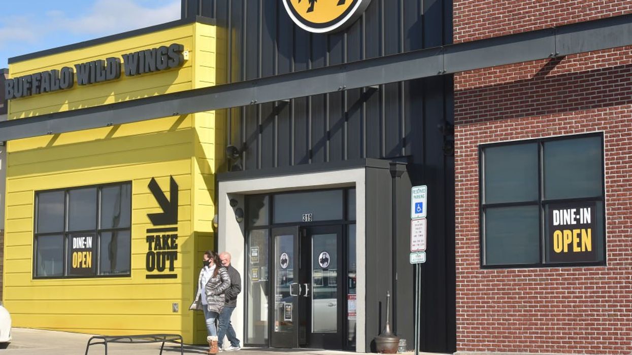 Man sues Buffalo Wild Wings; claims 'boneless wings' are basically glorified chicken nuggets