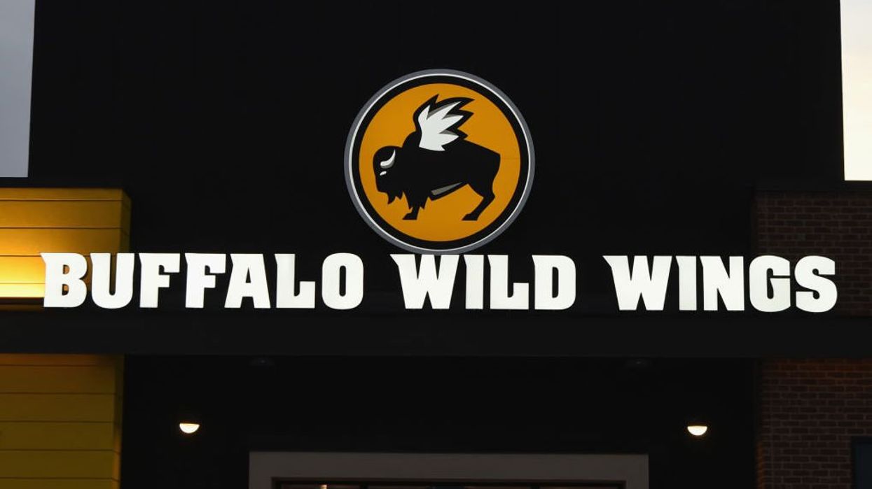 Buffalo Wild Wings offers perfect response to lawsuit over 'boneless wings' — then a judge takes swift action