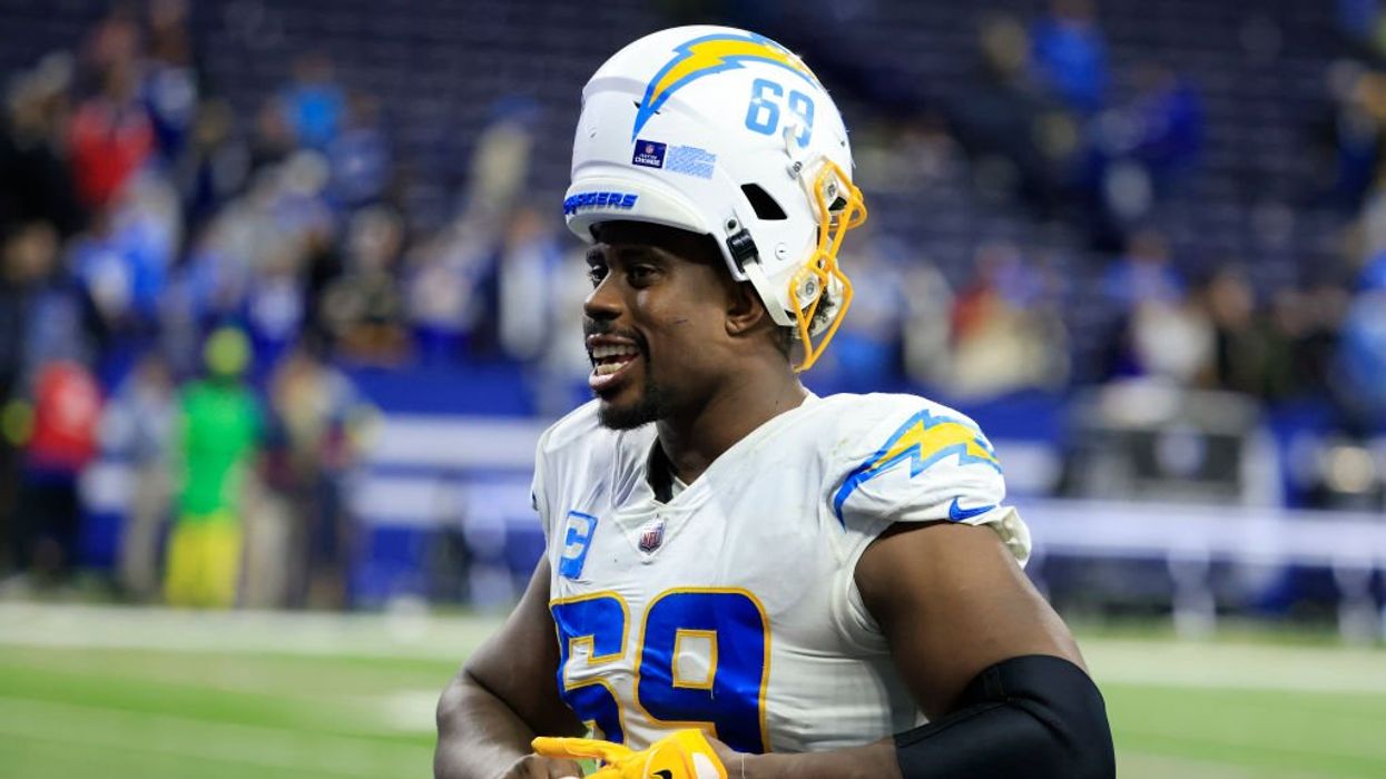 NFL player says TSA 'sexually assaulted' him