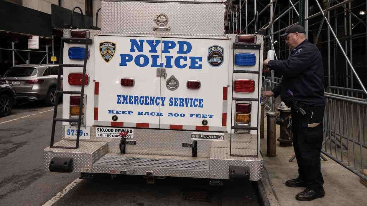 Thug motorcyclist repeatedly punches off-duty NYPD sergeant in face, knocks him to ground. Cop — who also suffered broken ankle — had asked suspect to slow down.
