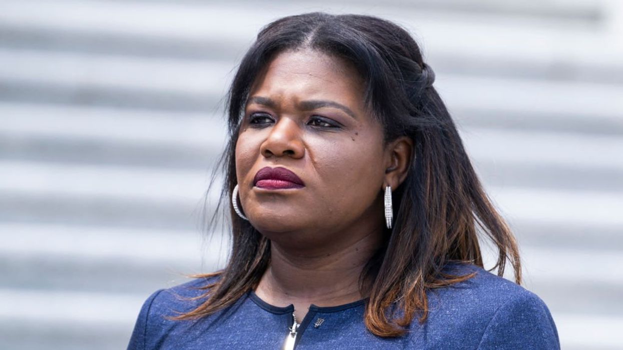 Democrat claims Republican platform includes 'white supremacy' and 'gun violence'