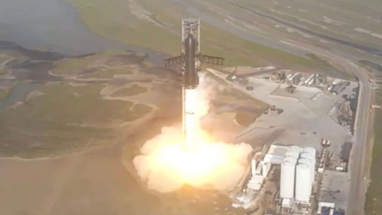 Musk's SpaceX rocket experiences 'rapid, unscheduled disassembly,' explodes shortly after liftoff during historic test