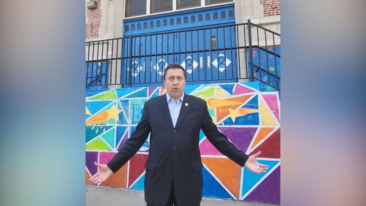 Elementary school gym turned into migrant shelter despite community outrage — ‘No timeframe’ regarding when building will be returned to children, says NYC council member