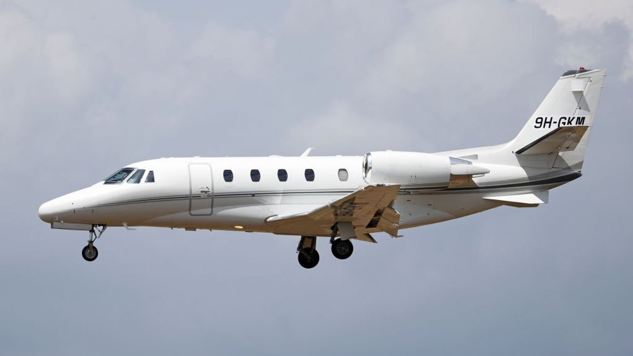 Breaking: US fighter jets scrambled, created sonic boom pursuing passenger jet that ultimately crashed in Virginia (UPDATE)