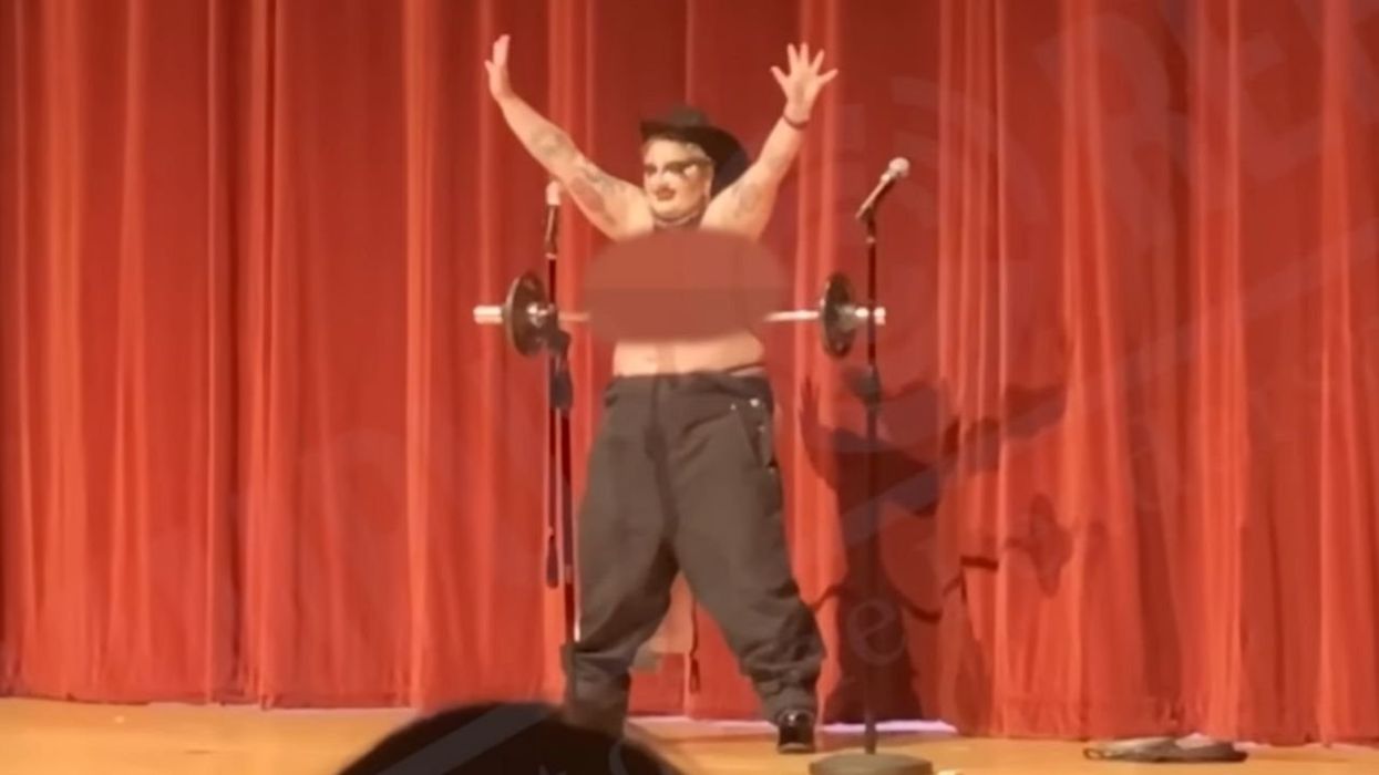 Children exposed to adult nudity, explicit sexual content during disturbing, 'illegal' drag show for 'all ages' at Oregon State