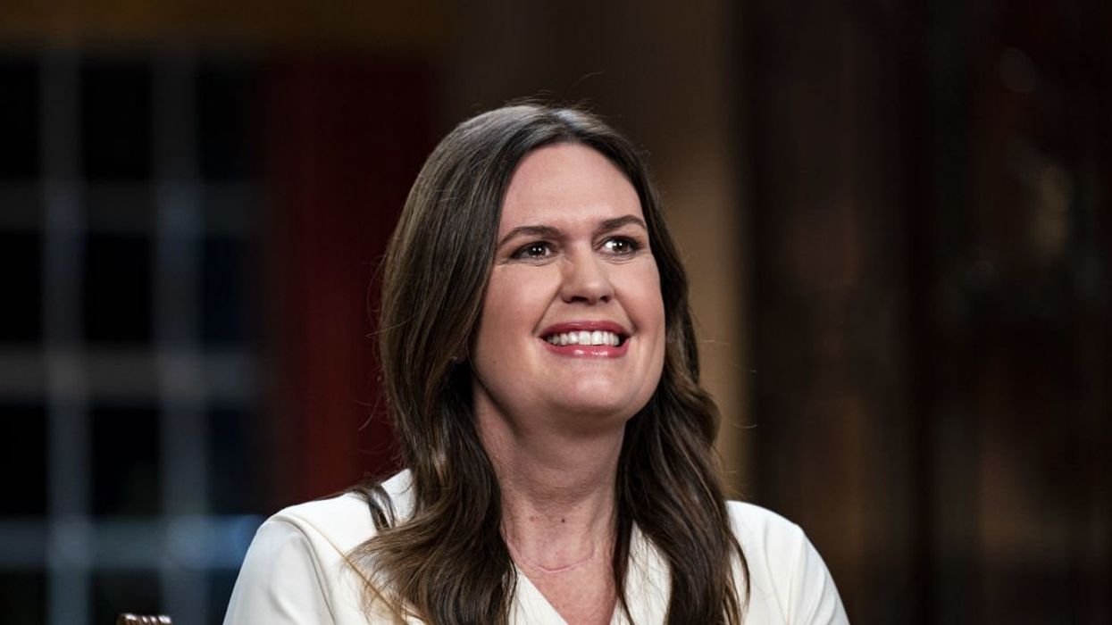 Sarah Huckabee Sanders refuses to remove her kids' cross-themed chalk drawing at the governor's mansion
