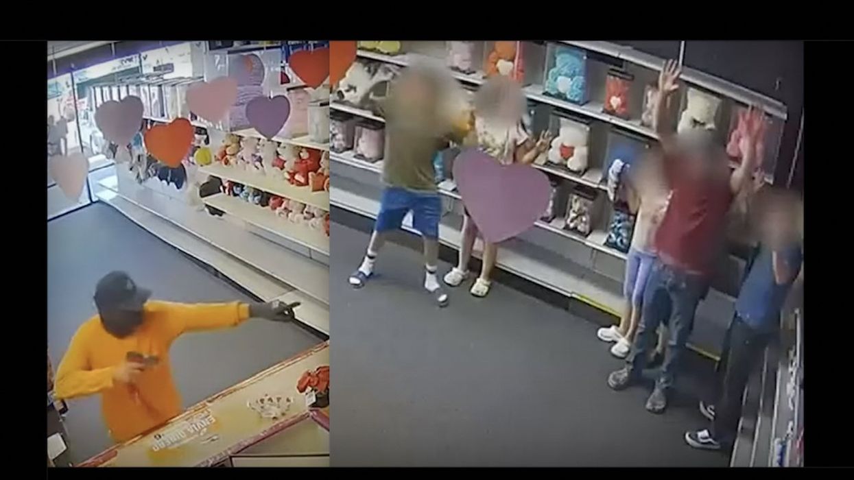 Video: Masked thug holds children at gunpoint in toy store, steals cash; clerk says he 'prayed to God to help me because it was life or death'